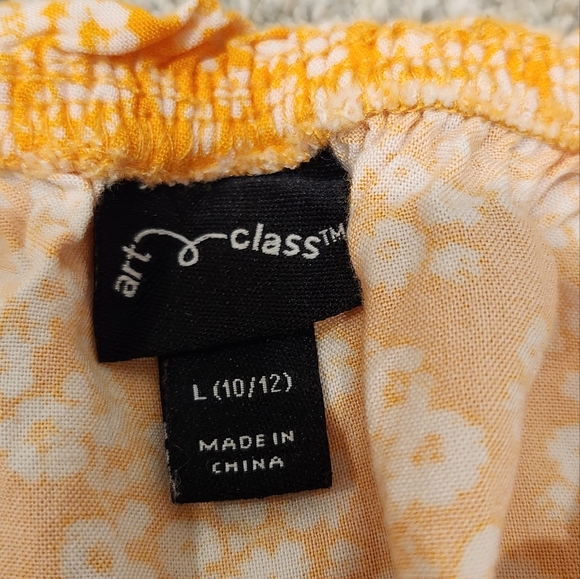 Outfit - Picture 5 of 7